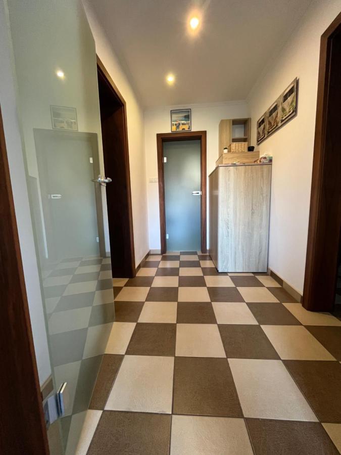 Rabbit Apartman Mosonmagyarovar Ngoại thất bức ảnh