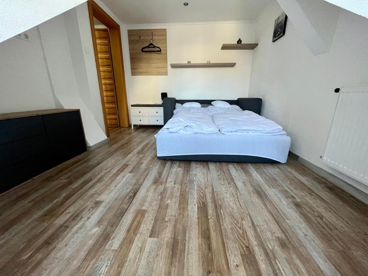 Rabbit Apartman Mosonmagyarovar Ngoại thất bức ảnh