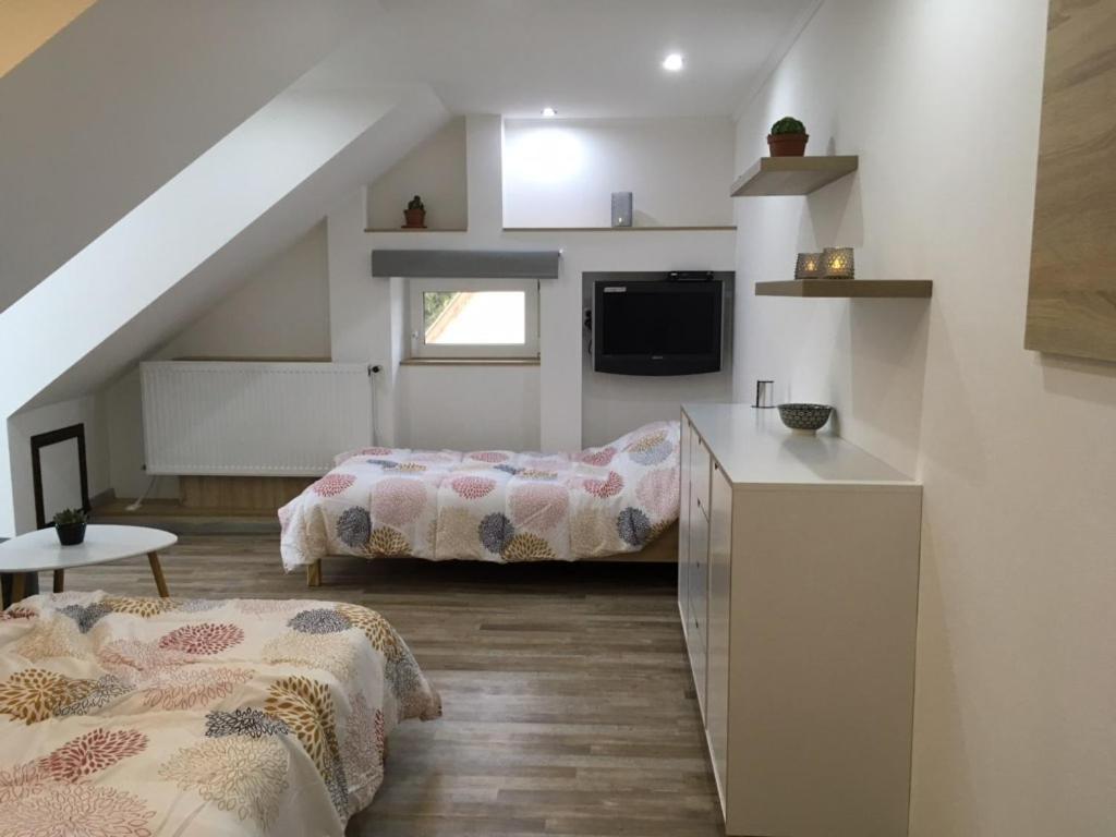 Rabbit Apartman Mosonmagyarovar Ngoại thất bức ảnh