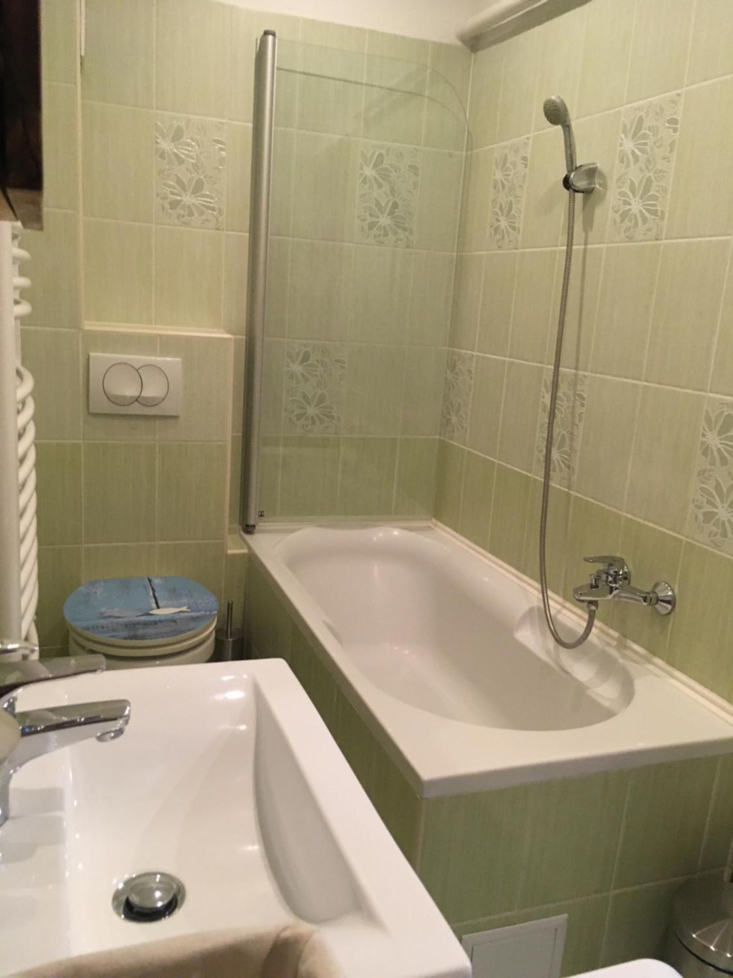 Rabbit Apartman Mosonmagyarovar Ngoại thất bức ảnh